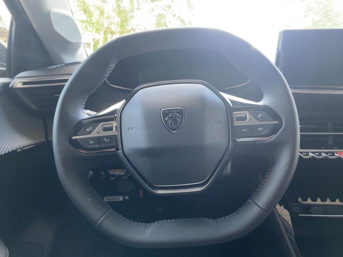 208 1.2 PureTech 100 Allure (EURO 6e)