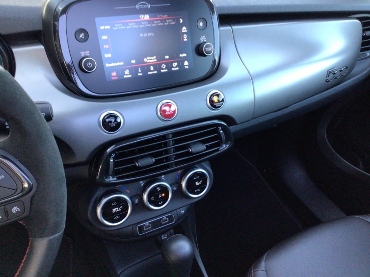 500X Dolcevita HYBRID 1.5 GSE Sport