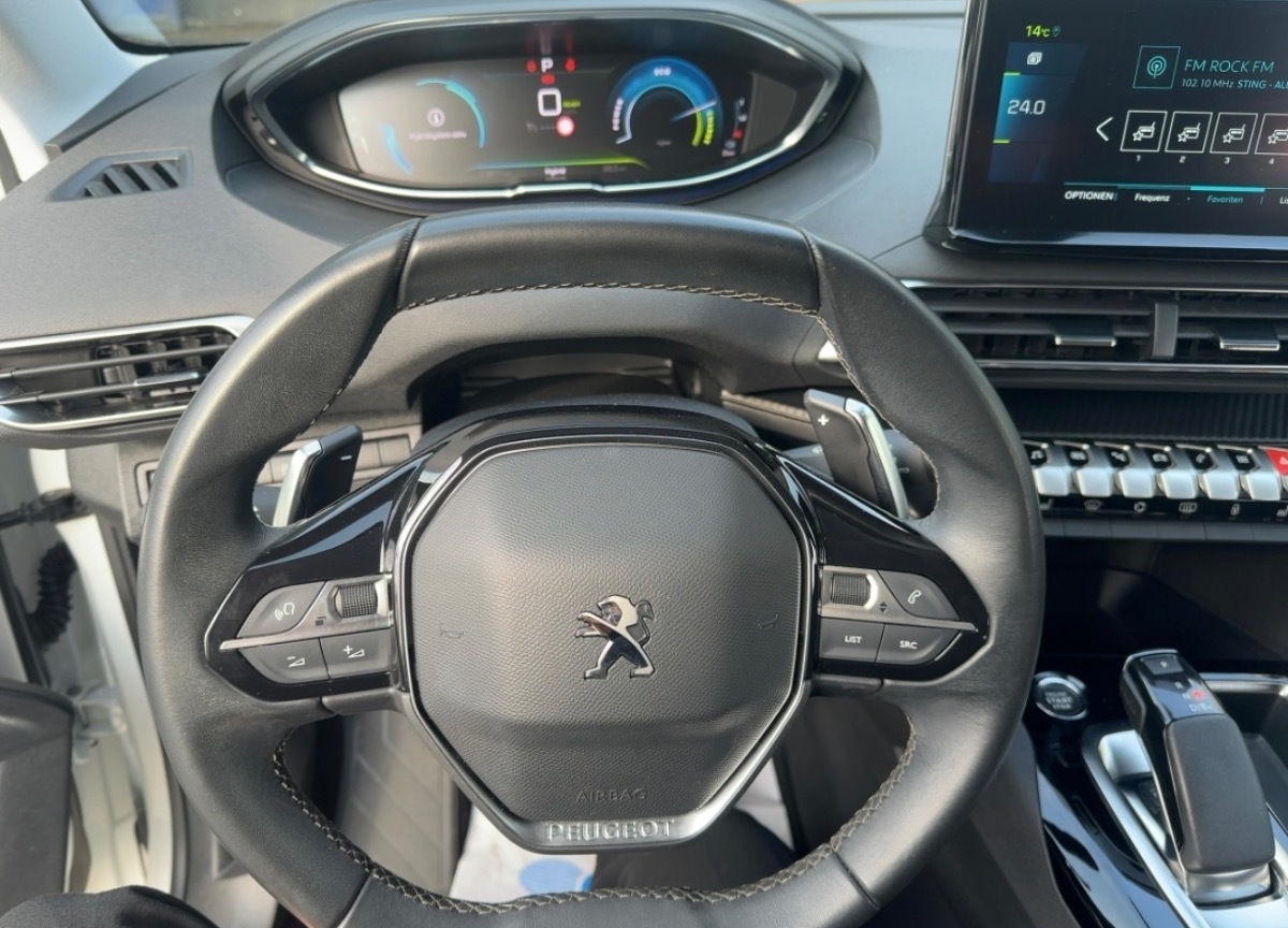 3008 Plug-In Hybrid 225 Allure Navi Kamera SHZ