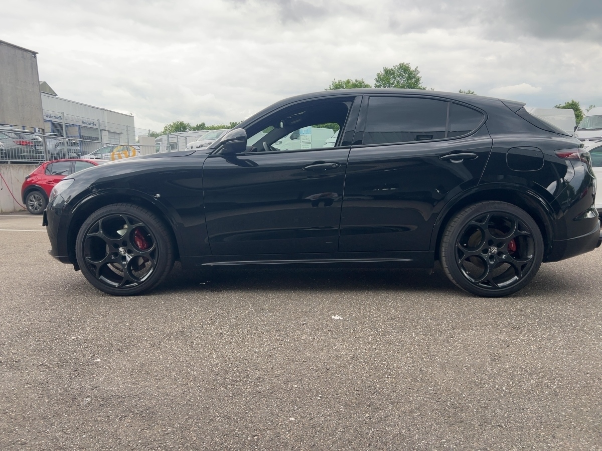 Stelvio 2.0 Turbo 16V Competizione Q4 (EURO 6d)