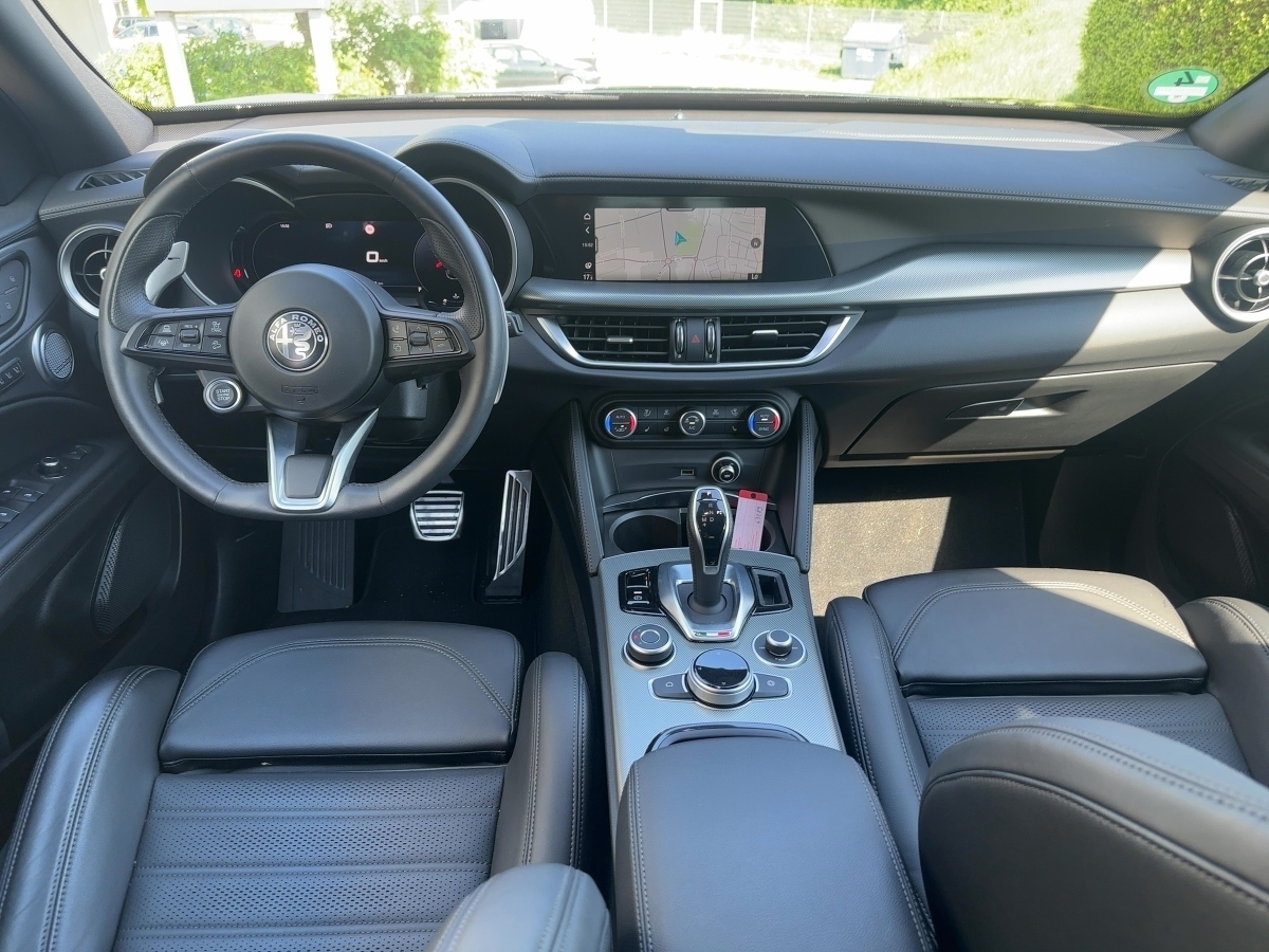 Stelvio 2.0 Turbo 16V Veloce Q4 (EURO 6d)