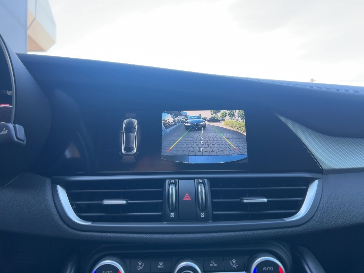 Giulia Veloce Q4 (EURO 6e)