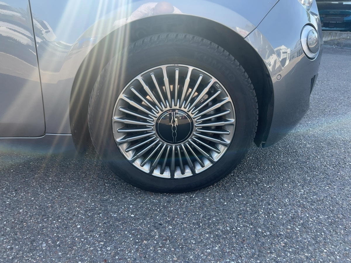 500e C Icon Batterie 42 kWh