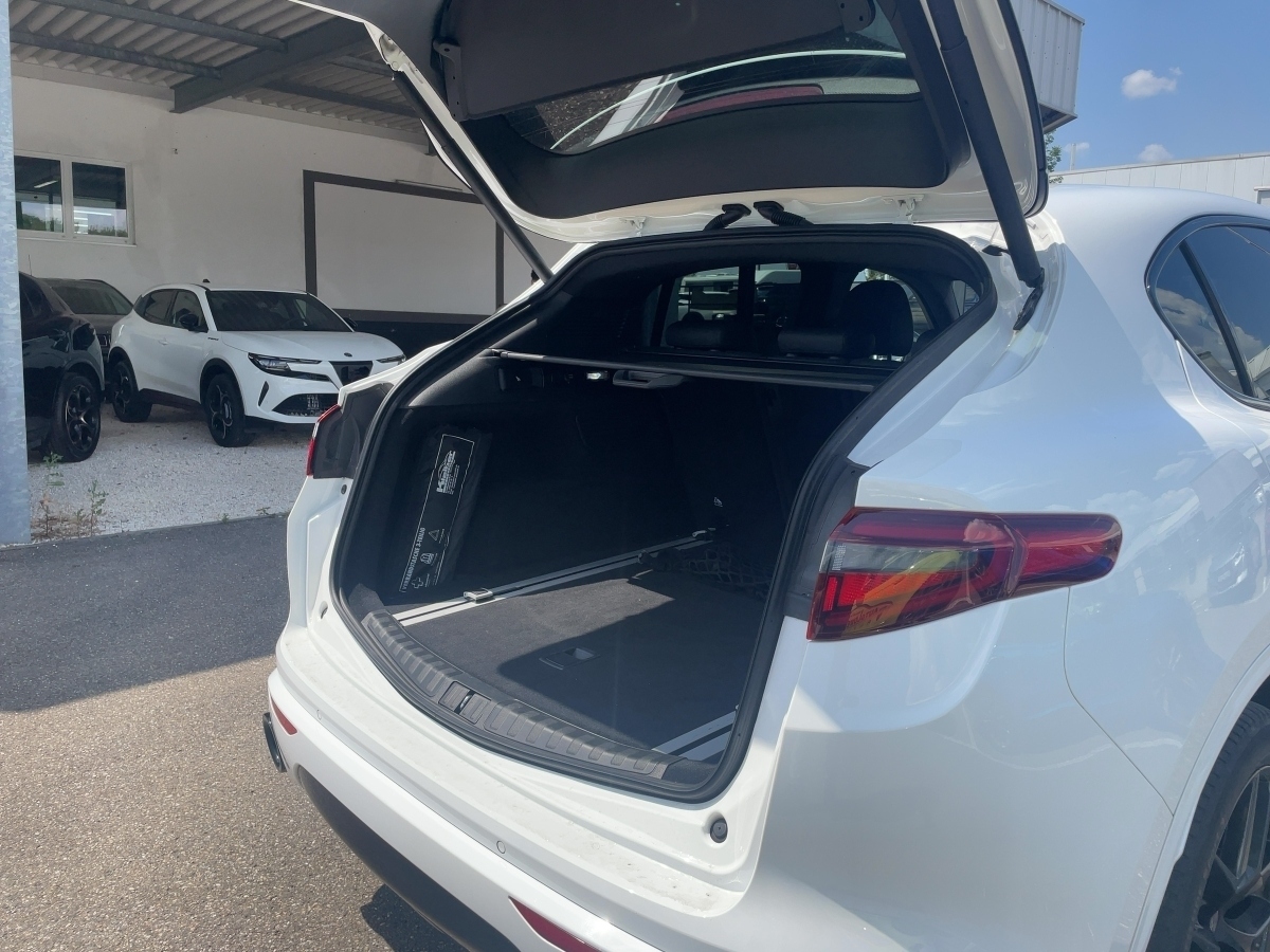 Stelvio 2.0 Turbo 16V Veloce Q4 (EURO 6d)