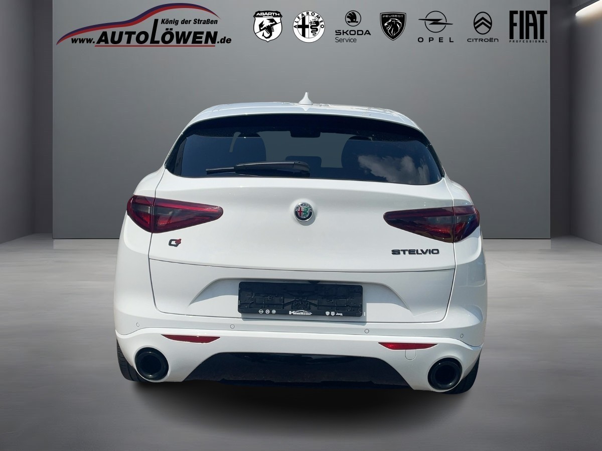 Stelvio 2.0 Turbo 16V Veloce Q4 (EURO 6d)