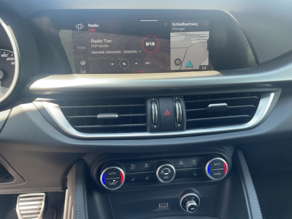 Stelvio 2.0 Turbo 16V Veloce Q4 (EURO 6d)