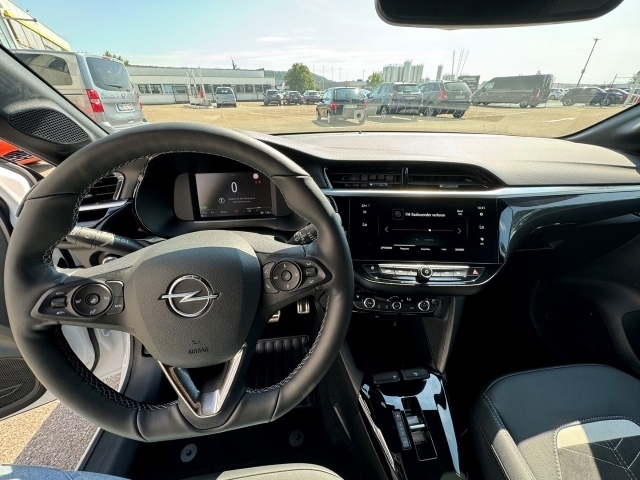 Corsa  F Ultimate Elektro Navigationssystem