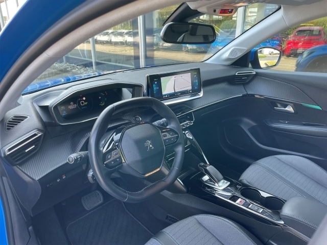 e-208 Allure Navi Sitzheizung