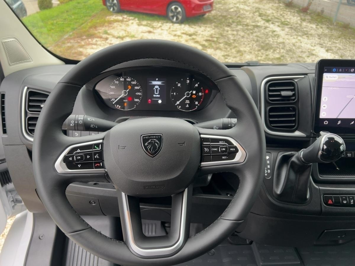 208 Allure Navi Kamera Sitzheizung