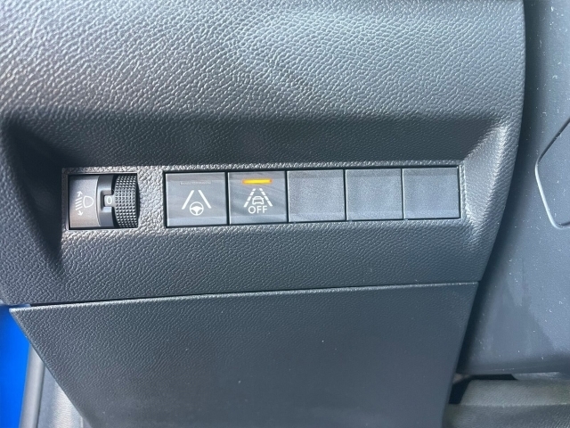 e-208 Allure Navi Sitzheizung