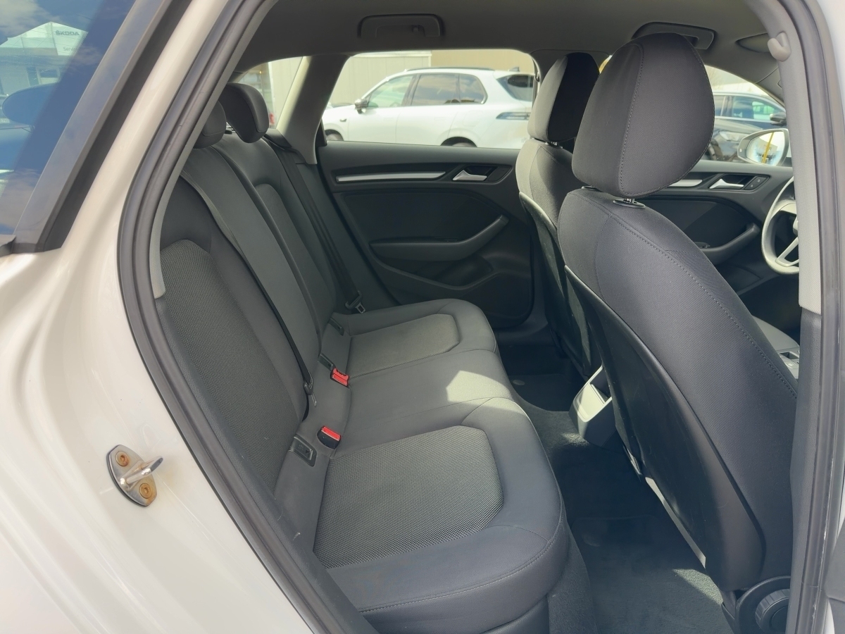 A3 1.6 TDI Sportback basis