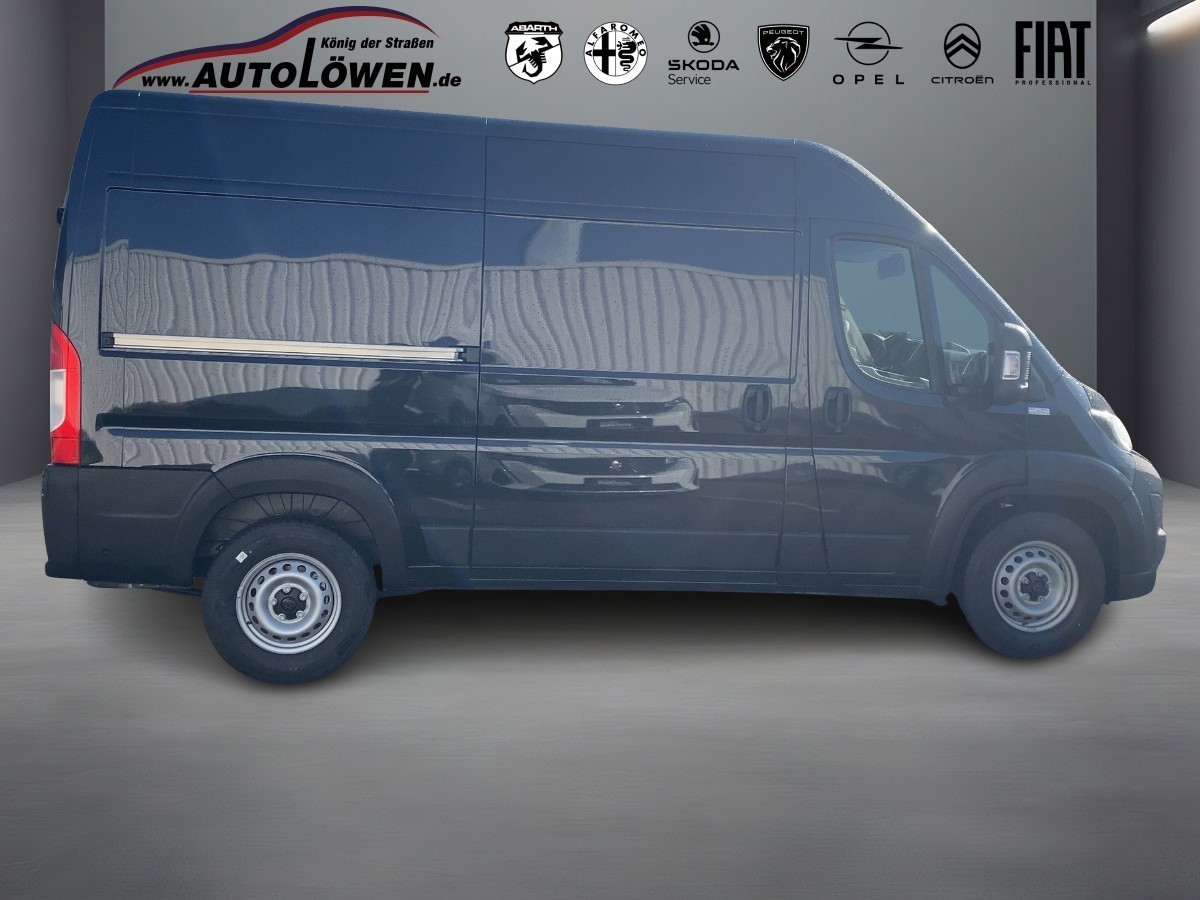 C4 Elektromotor e-Shine, Rückfahrkamera