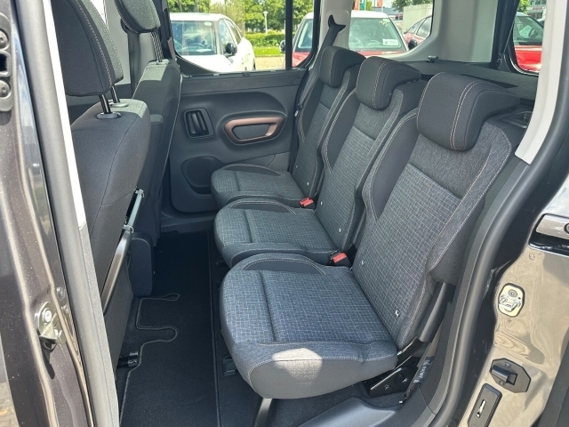 Rifter Elektromotor 136 Allure L1 Navi Kamera Si