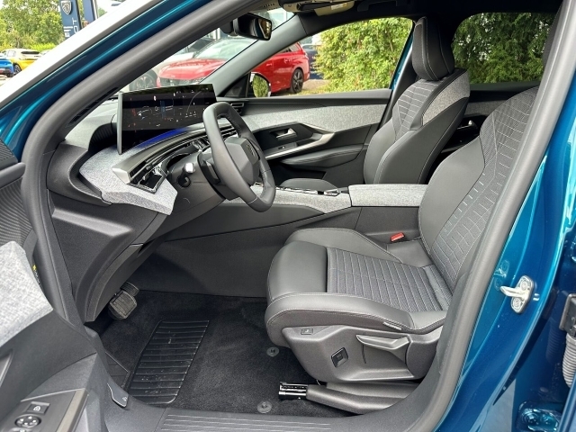 3008 1.2 Hybrid 136 Allure Navi Kamera Sitzheizu