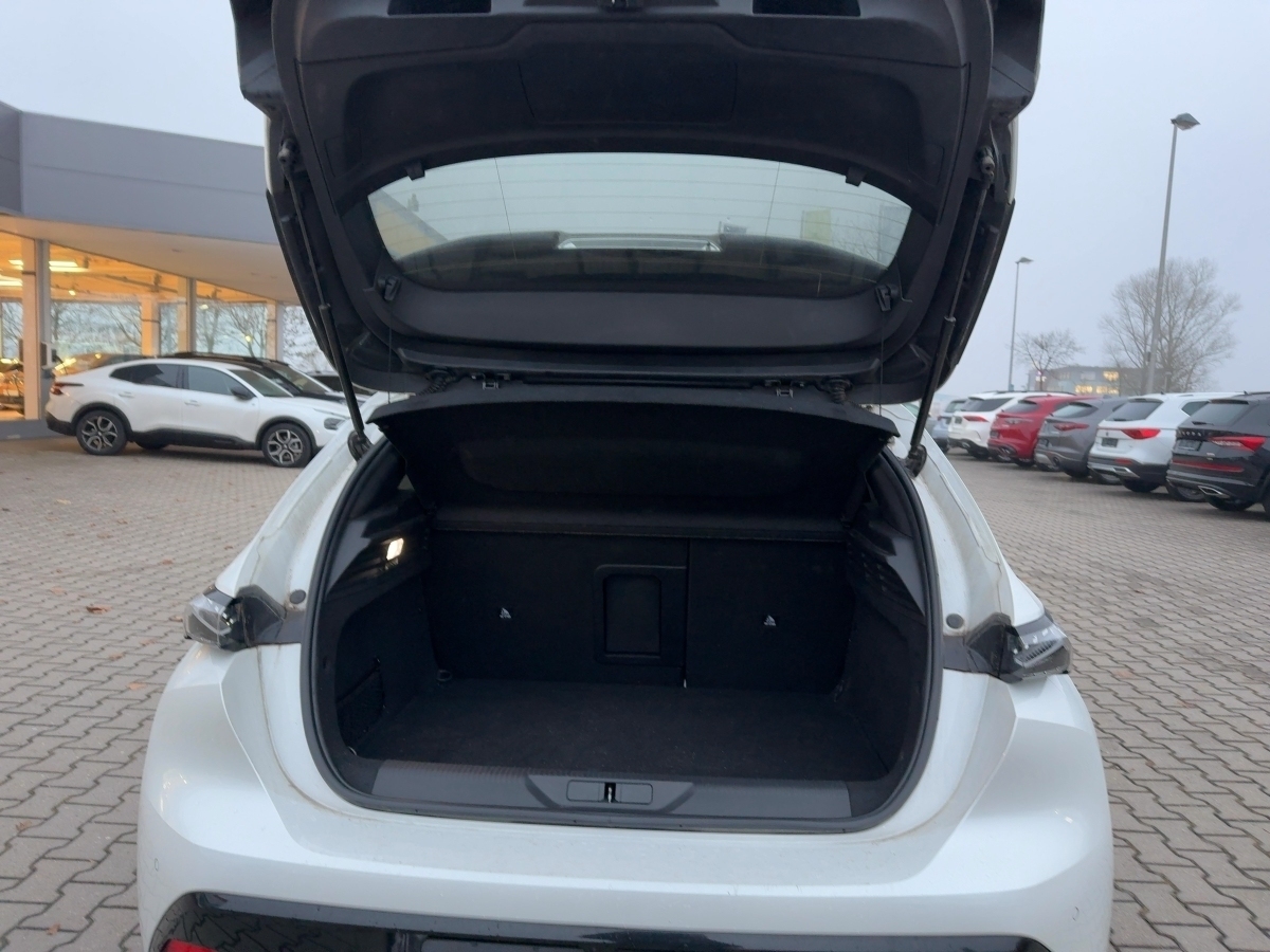 308 Hybrid 225 Panoramadach Navi