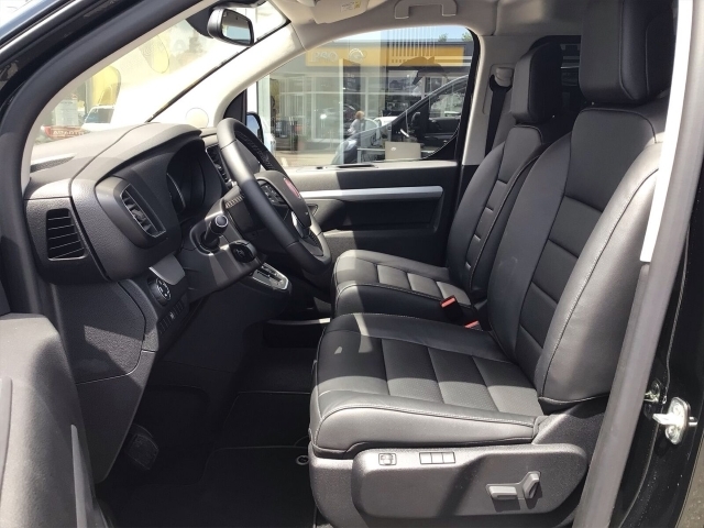 3008 1.2 Hybrid 136 Allure Navi Kamera Sitzheizu