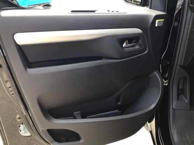 3008 1.2 Hybrid 136 Allure Navi Kamera Sitzheizu