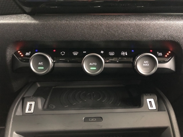 C4 X Elektromotor Shine Panoramadach Navi