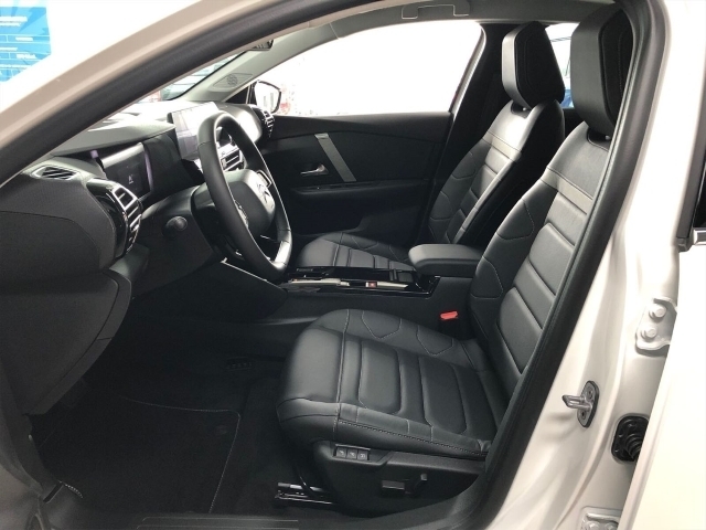 C4 X Elektromotor Shine Panoramadach Navi