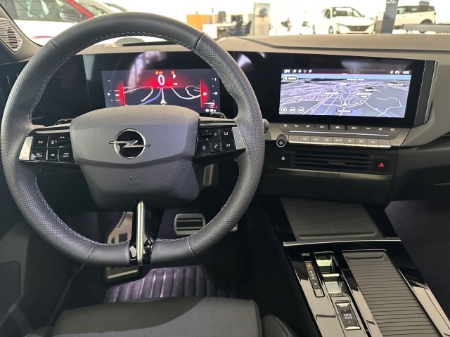 Astra L 1.6 Turbo Plugin Hybrid Ultimate Paket