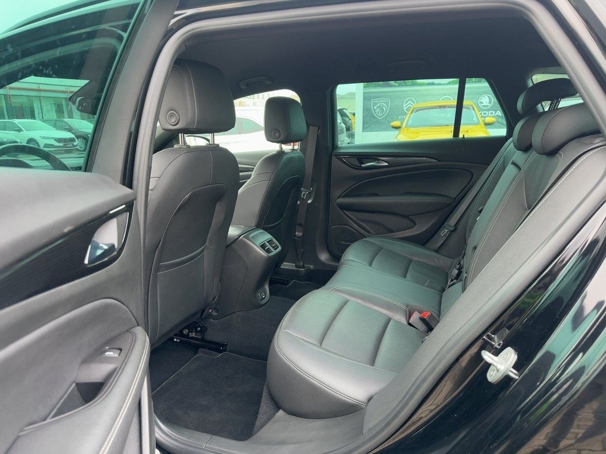 Insignia 2.0 CDTI 4x4 INNOVATION (EURO 6d-TEMP)