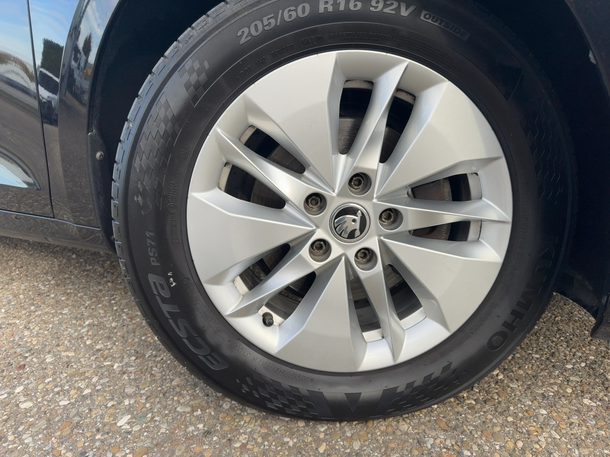 Octavia Combi 2.0 TDI DPF Ambition Navi